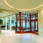 Semiramis Business Hotel 4*