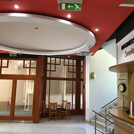 Szálloda Semiramis Business Szolnok