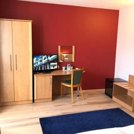 Szálloda Semiramis Business 4*