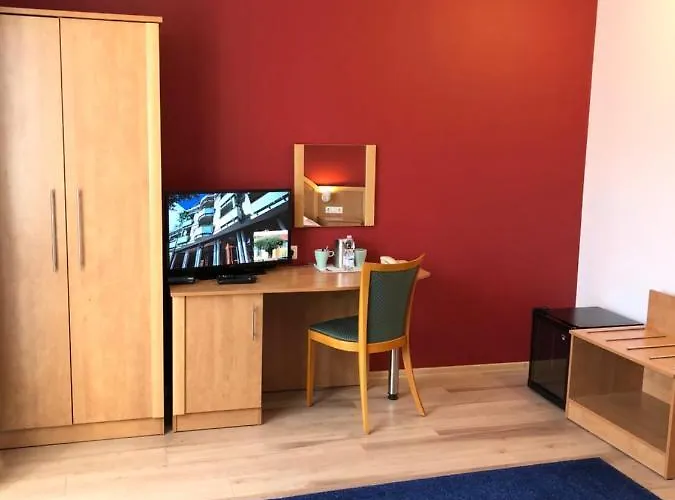Hotel Semiramis Business 4*