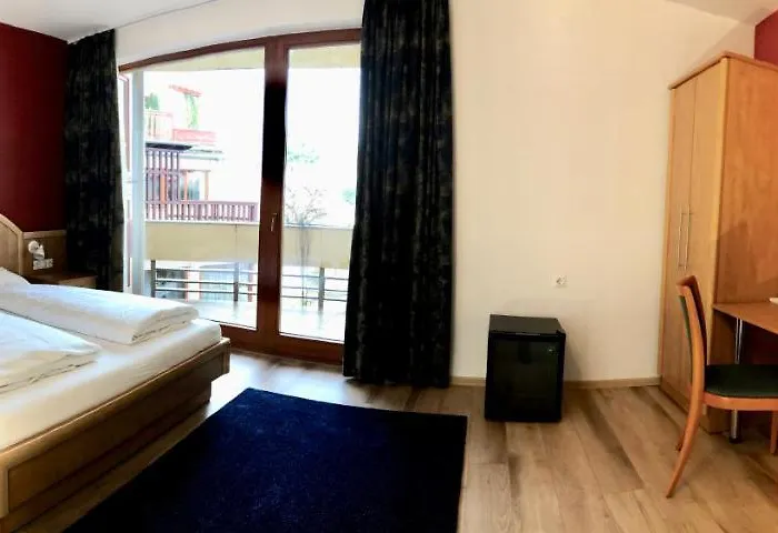 Semiramis Business 4* Szolnok