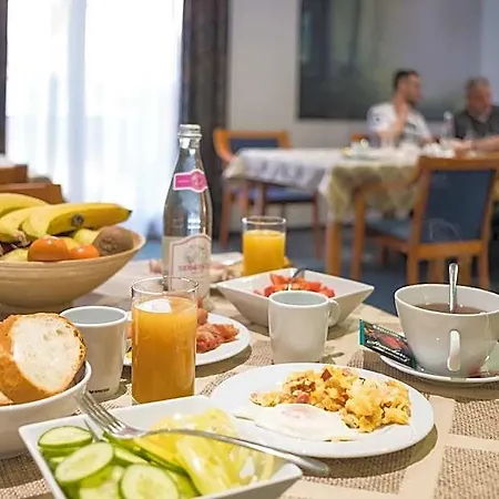 Semiramis Business