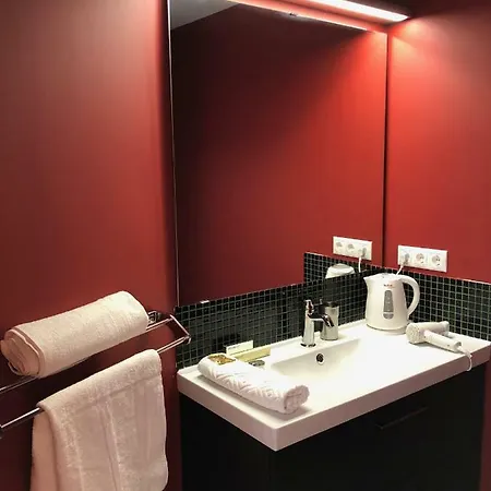 Semiramis Business Hotel