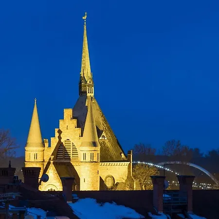 Semiramis Business فندق 4*