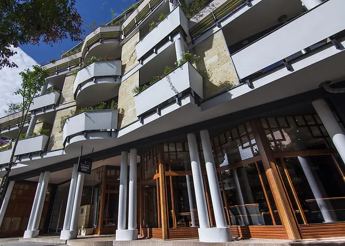 Semiramis Business Hotel